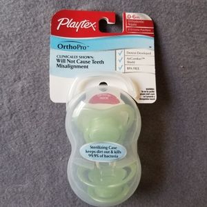SOLD ⏰NWT! Green Playtex Pacifiers